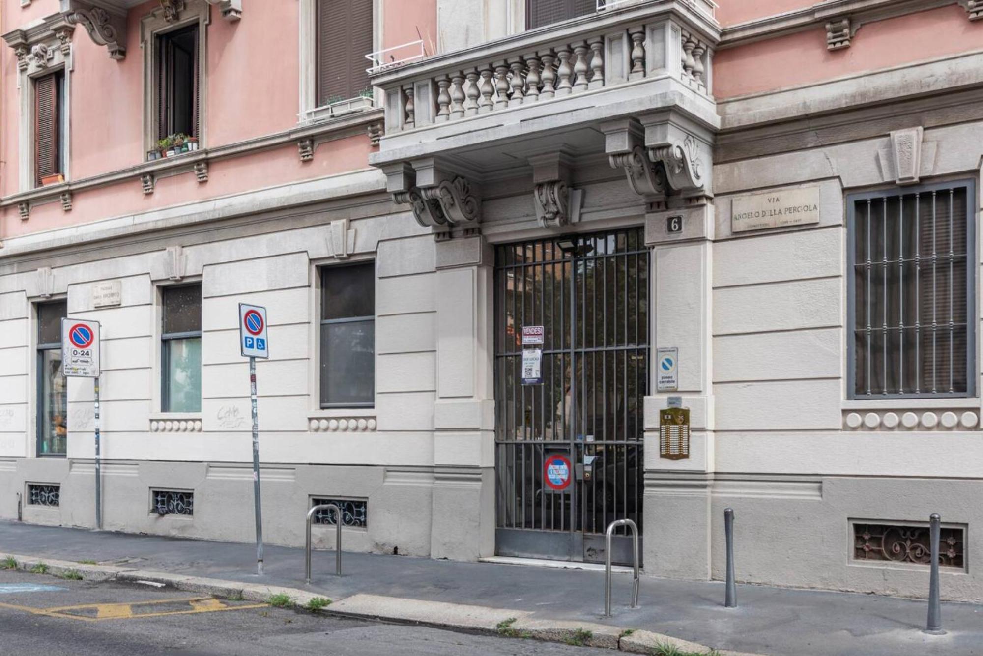 In Piazza A Isola Daire Milano Dış mekan fotoğraf